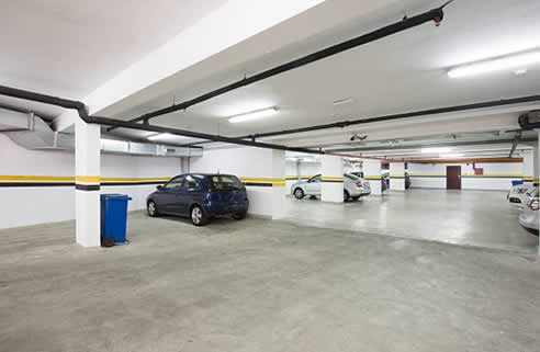 remorquage voiture parking sous terrain